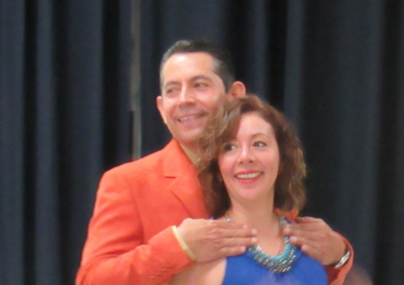Pastor Héctor Medina y su Esposa Janeth Medina 
